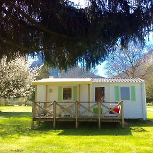 Camping Le Verger Fleuri 2*, Lathuile France
